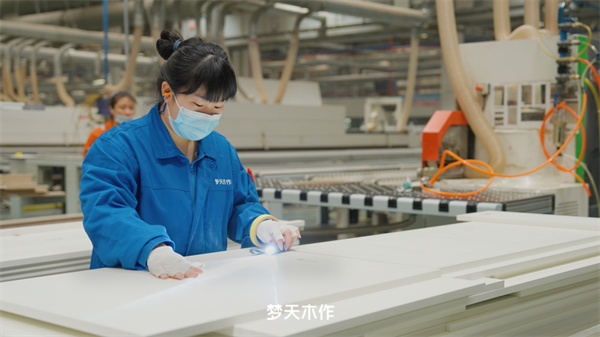 梦天木门
